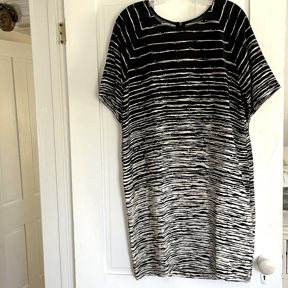 VINCE Silk Dress Black and White Size L